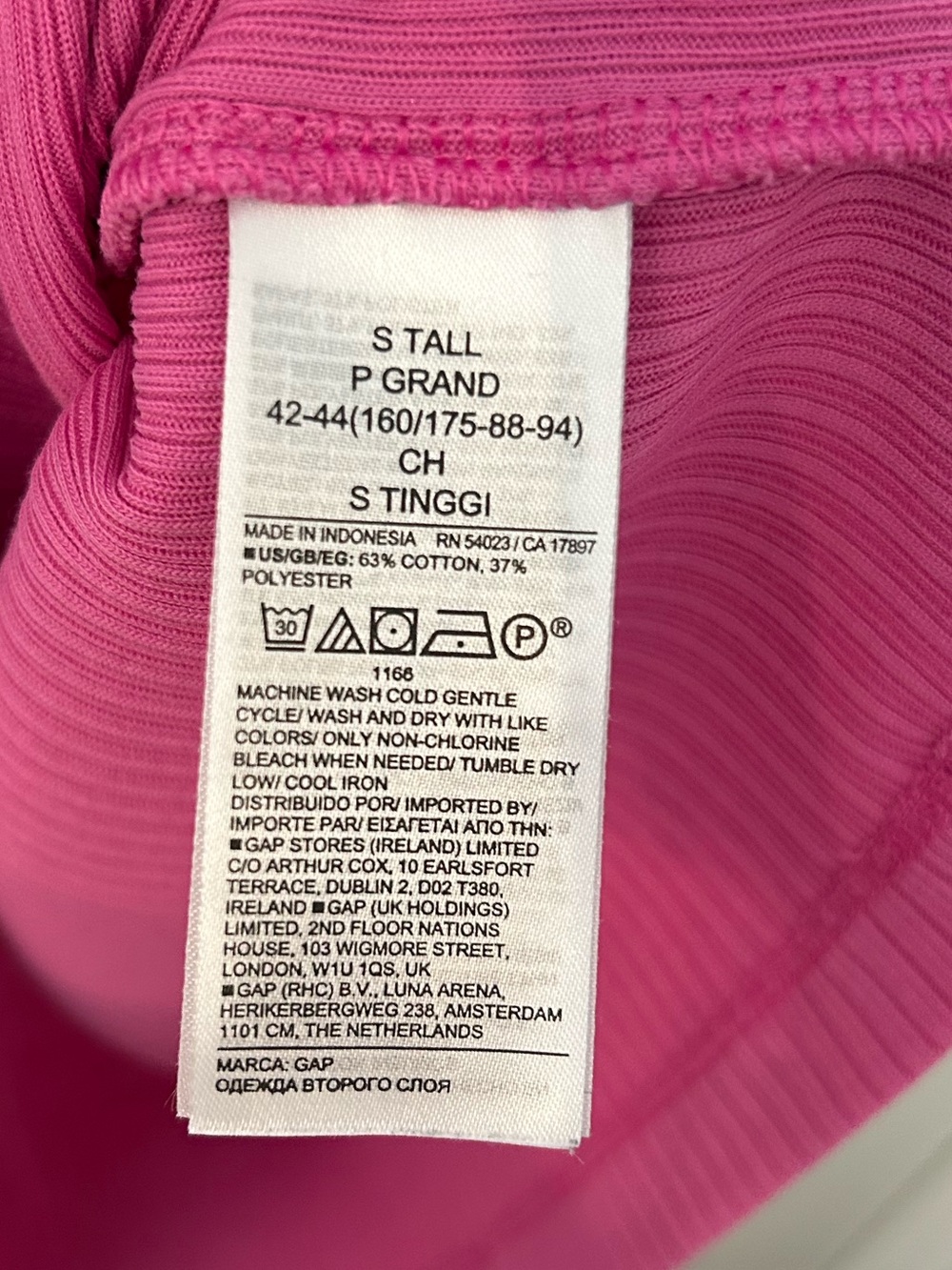 GAP Sleeveless Ribbed Midi Dress in Bright Fuchsia - Picture 4 of 4